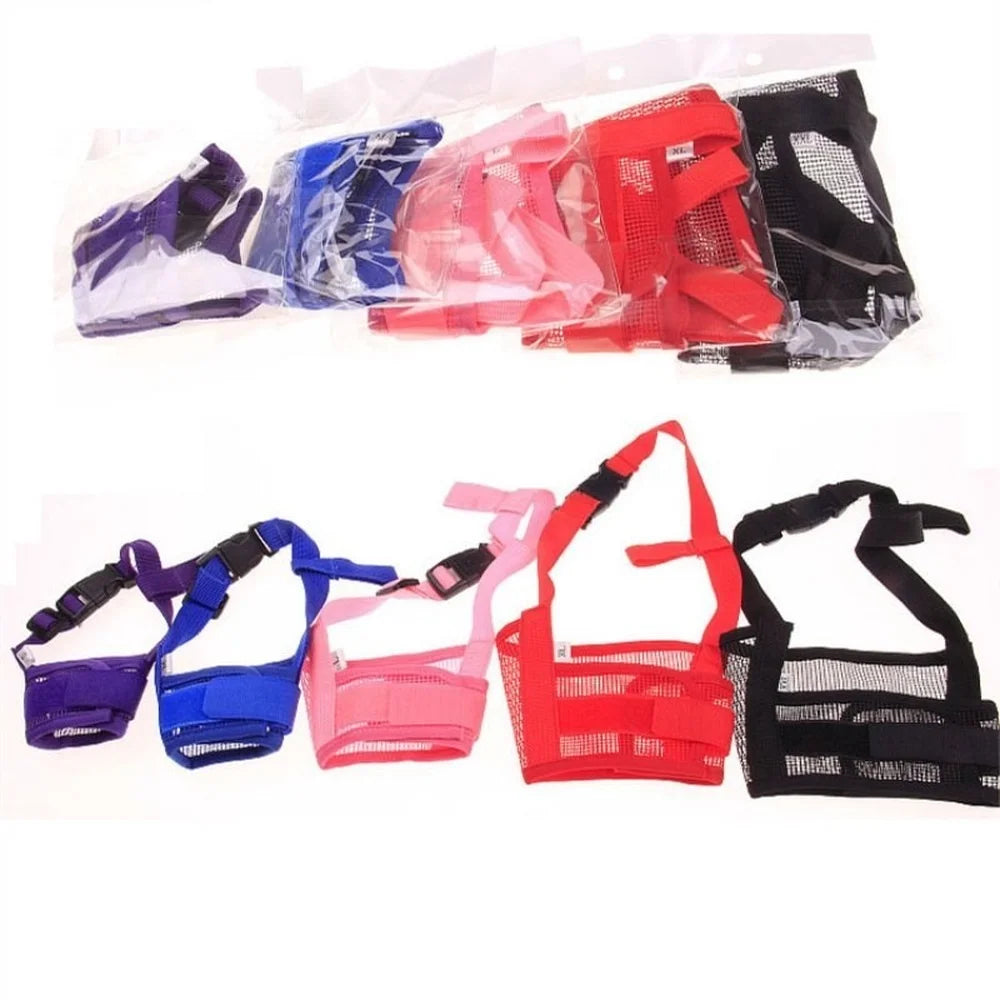 Bozal Antiladridos Ajustable y Transpirable para Perros. Disponible en varios colores: morado, azul, rosa, rojo, negro.