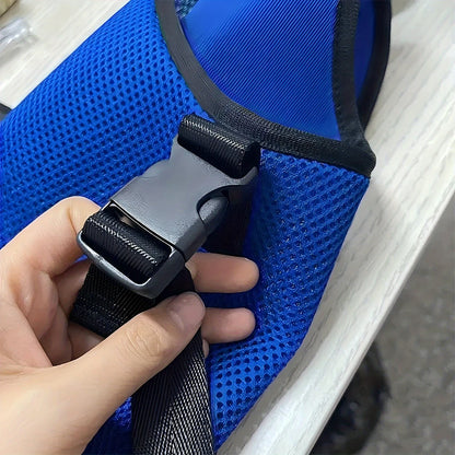 Fijación segura de la hamaca de sujeción para mascotas multifuncional de grooming y aseo. Dos puntos de anclaje para colgar la hamaca de forma segura.